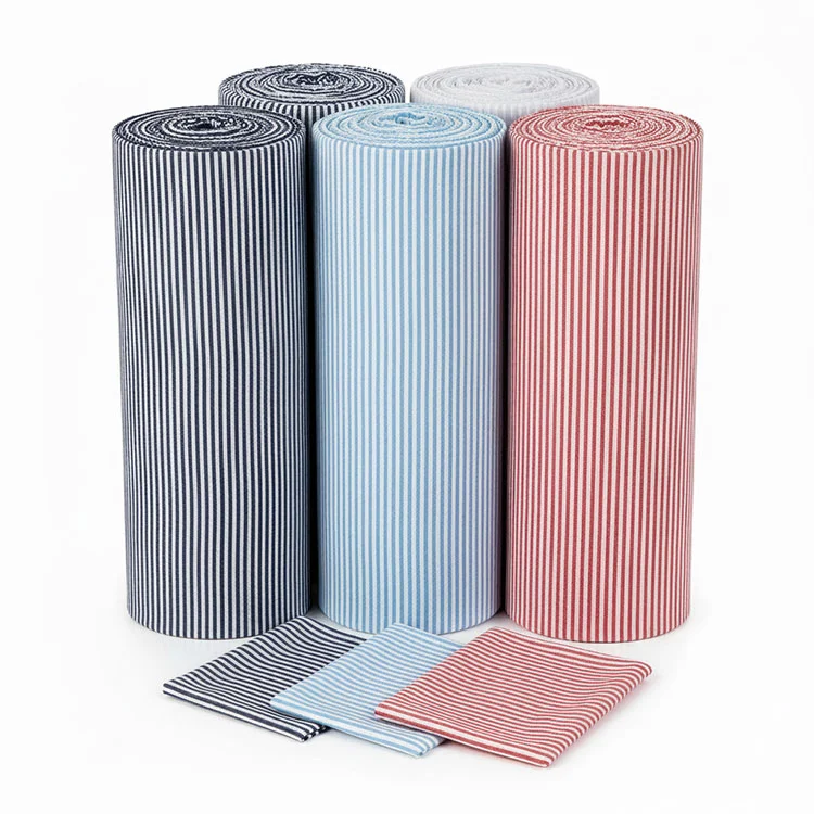 Forro Oxford a rayas de poliéster. Forro Oxford a rayas de poliéster.